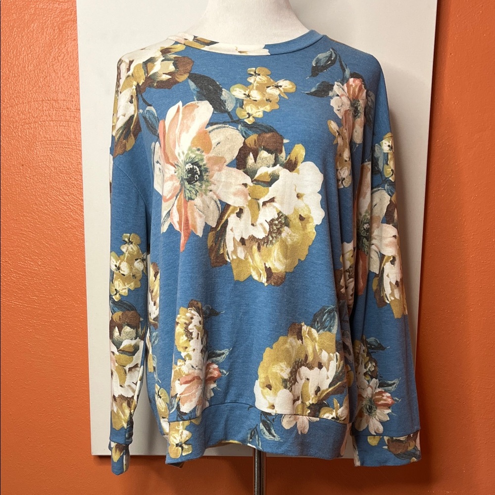 Chris & Carol Floral Print Blue Sweatshirt